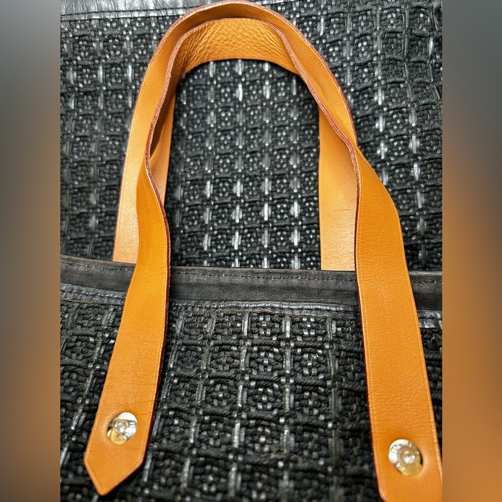 Hermès Shopper Tote in Black Braided Leather - Picture 10 of 12